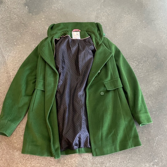 Coat - Picture 2 of 5